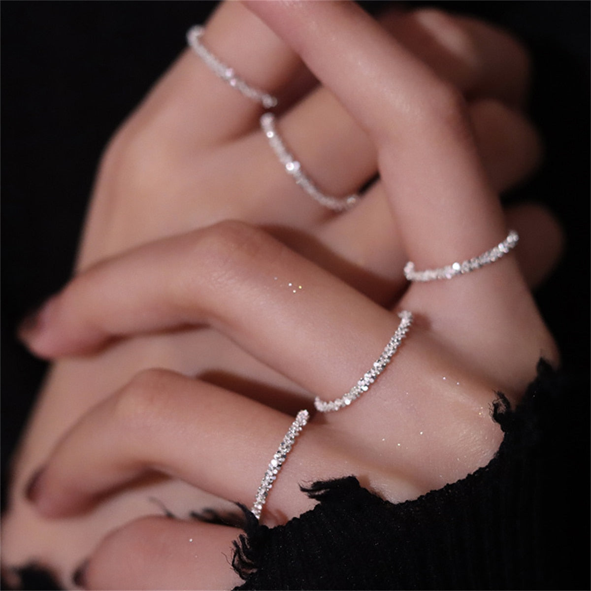 Light Luxury Popular Silver Colour Sparkling Rings for Women Fashion Jewelry We