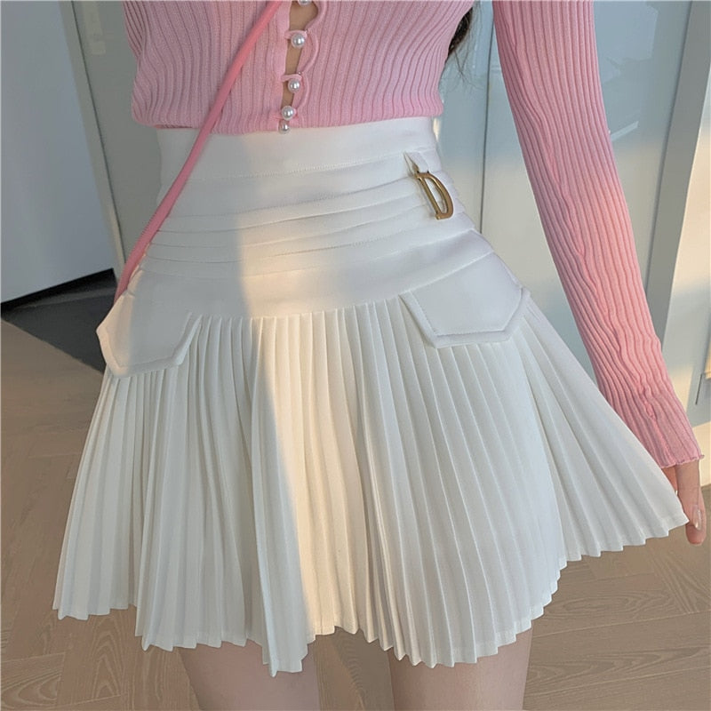 2022 White Pleated Skirts Gorgeous Casual Slim College Women High Waist Mini Metal Letter D A-Line Clubwear Korean Fashion Style