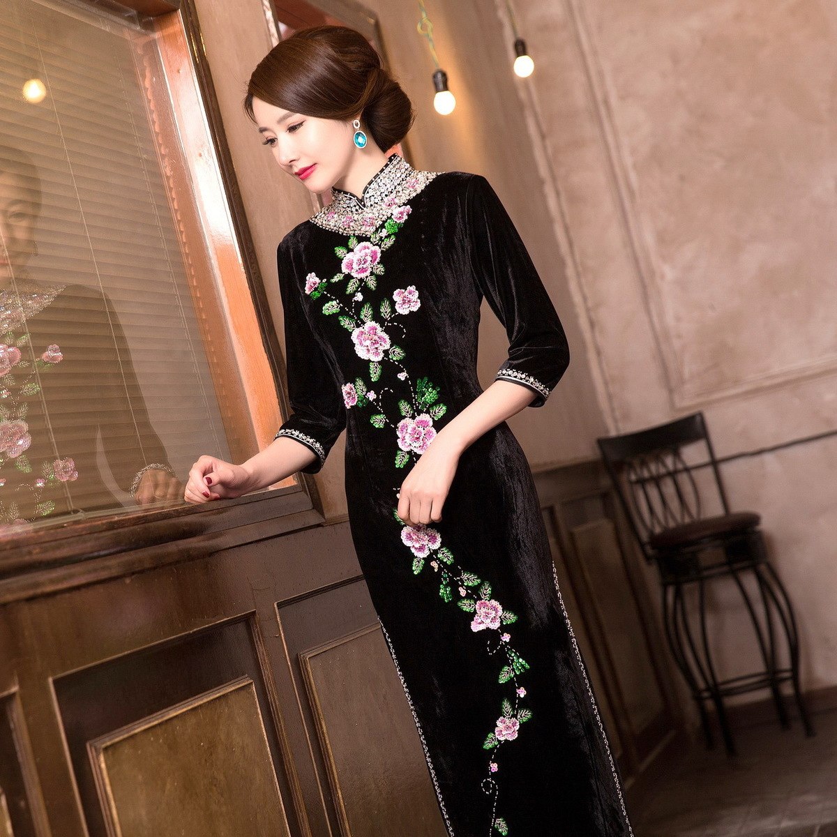 Long Green Pleuche Traditional Qipao Women's Chinese Cheongsams Velvet Vestido Oriental Sequins Embroider Dress Qi Pao Cheongsam